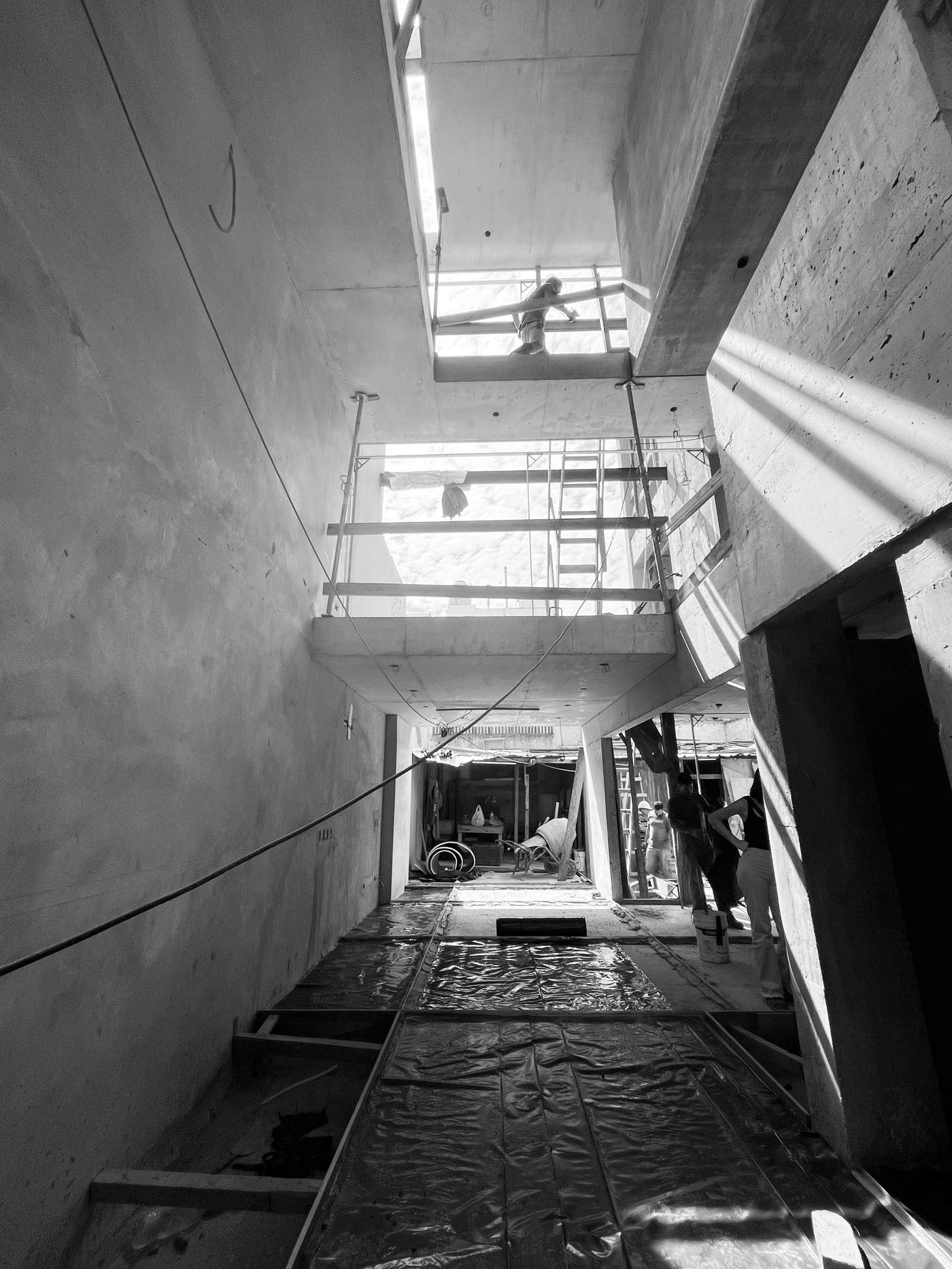 Casa SAMAC en obra - doble altura en construcción